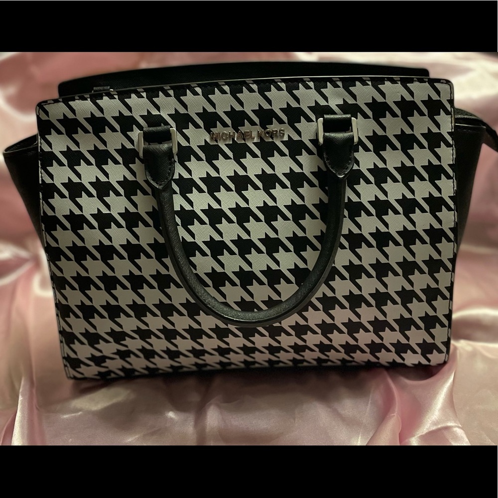 Micheal Kors Bag
